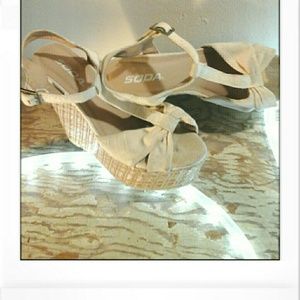 Soda wedge platform sandals
